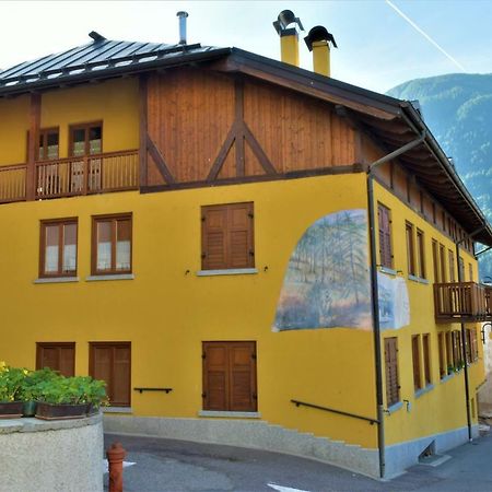 I Larici Apartment Monclassico Bagian luar foto