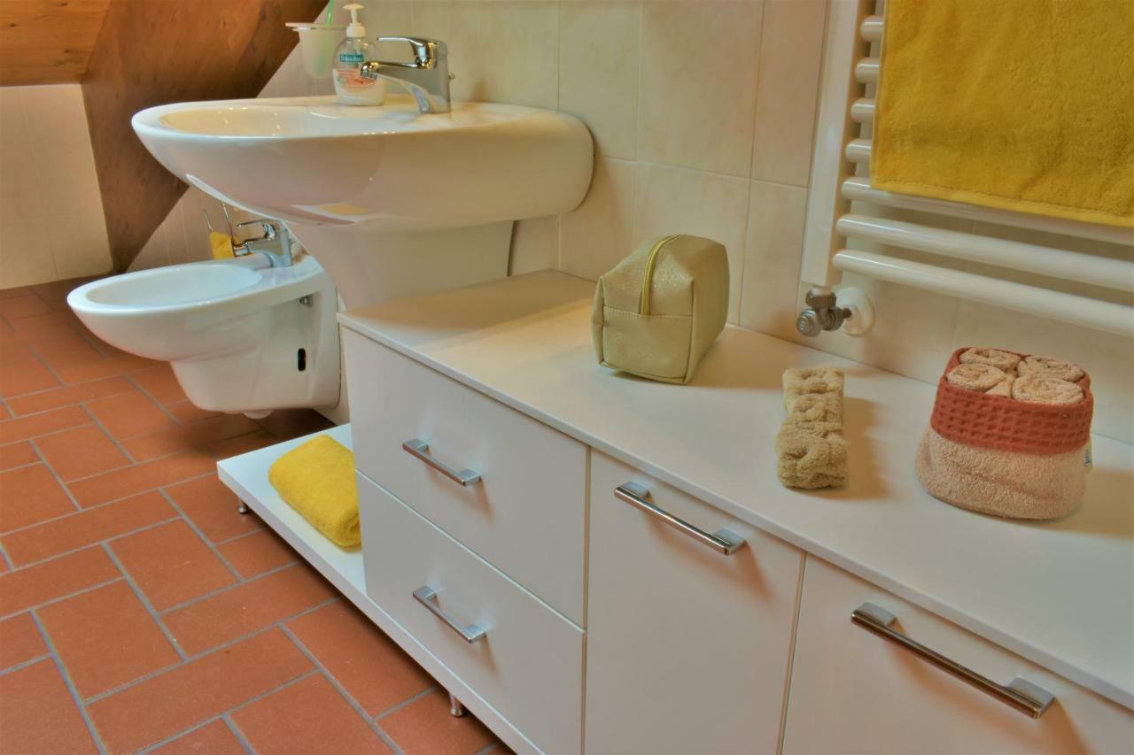 I Larici Apartment Monclassico Bagian luar foto